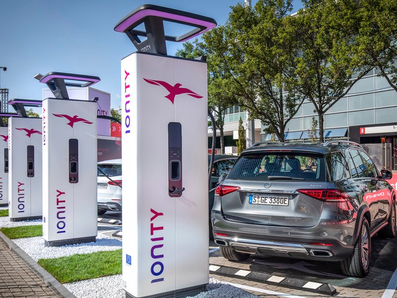 Bild e-autos-sommerhitze.jpg